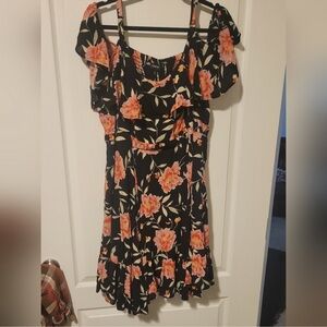 Torrid sz. 3 dress. Floral pattern like new